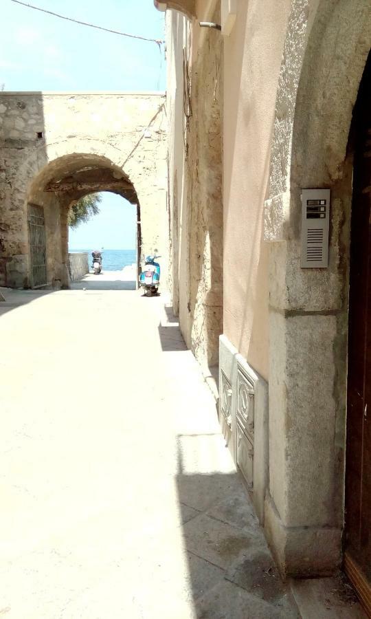 Appartamento Tra Mare E Storia Trapani Exterior photo